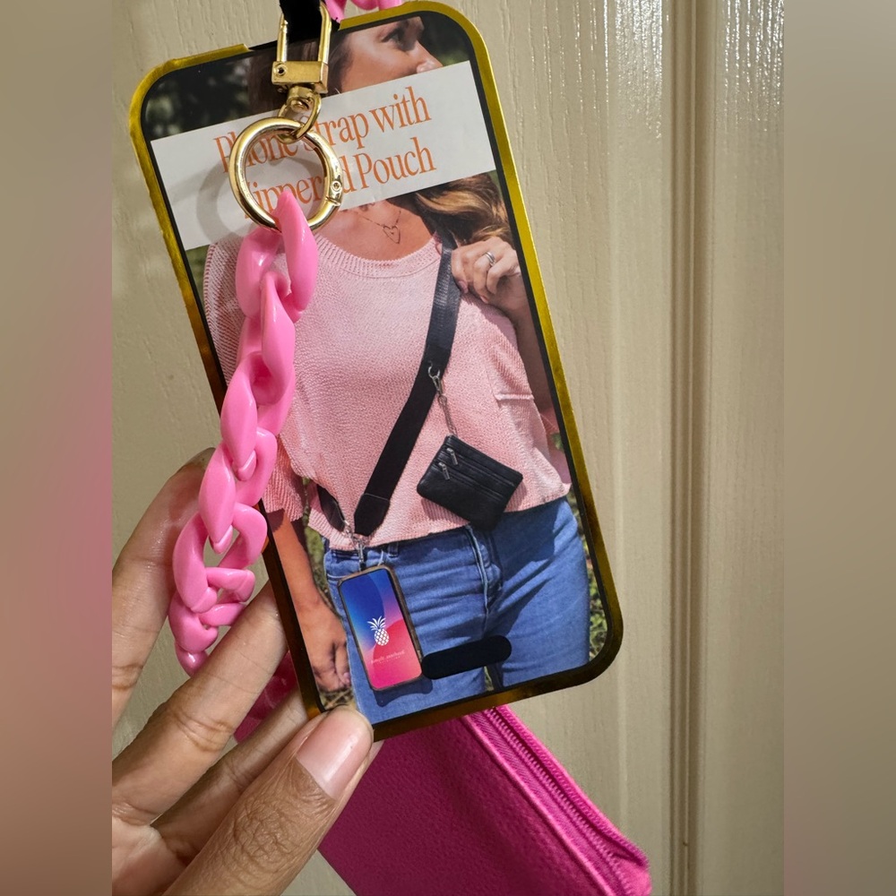 NWT Stylish Pink Phone Strap with Zippered Coin Purse - Picture 4 of 7